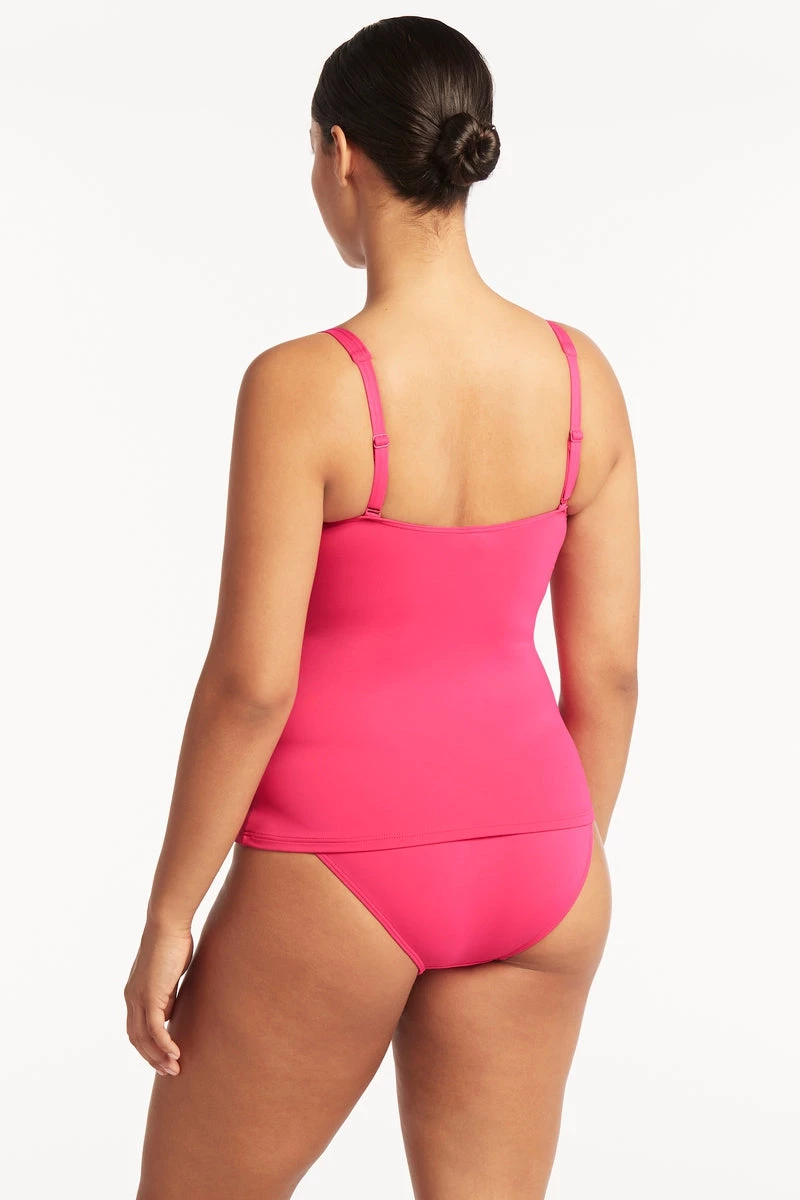Eco Essentials Hot Pink Tops Eco Essentials Twist Front Multifit Singlet Top 4 Eco Essentials Hot Pink Tops Eco Essentials Twist Front Multifit Singlet Top