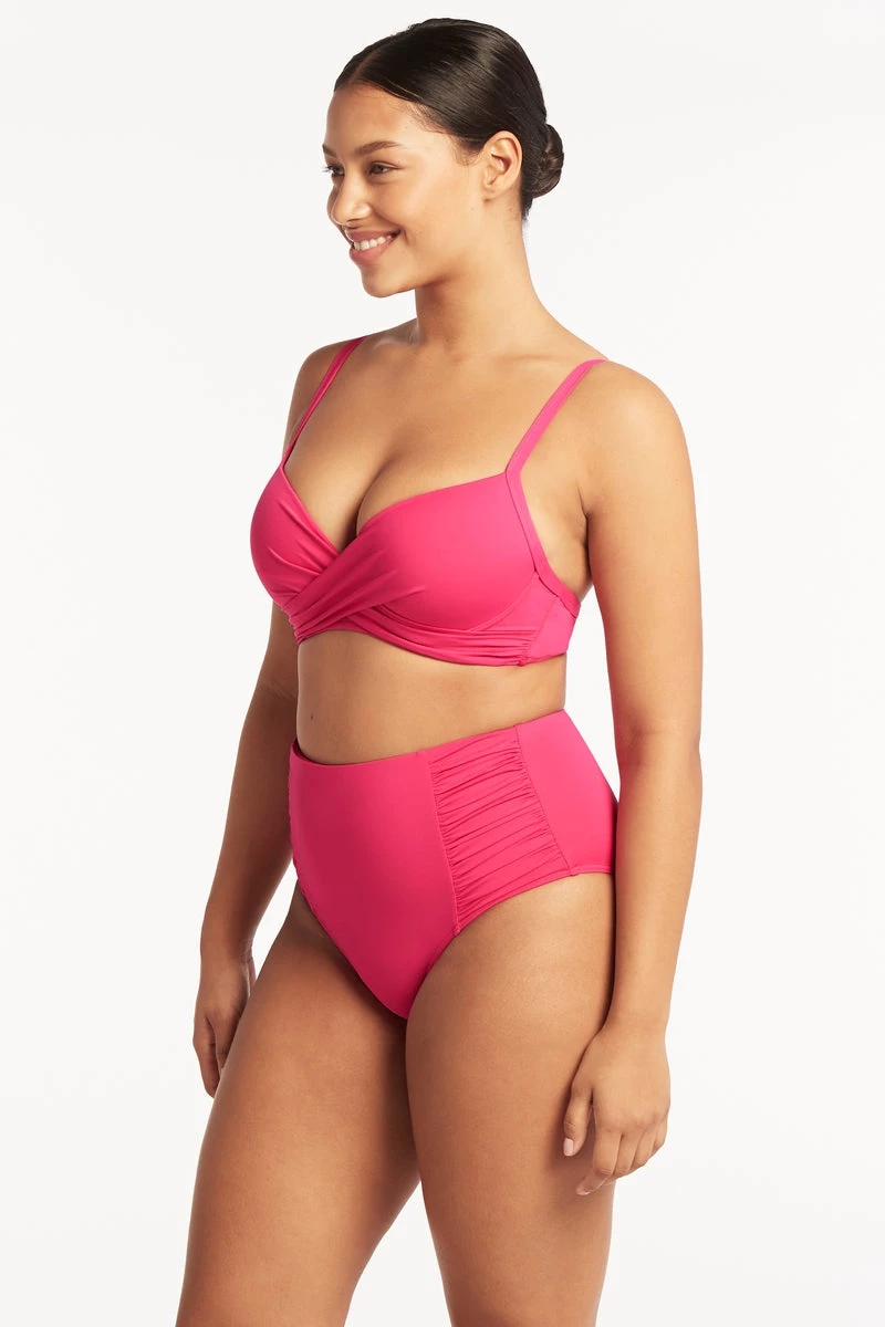 Eco Essentials Hot Pink Tops Eco Essentials Cross Front Moulded Cup Underwire Bra 7 Eco Essentials Hot Pink Tops Eco Essentials Cross Front Moulded Cup Underwire Bra
