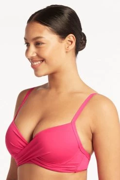 Eco Essentials Hot Pink Tops Eco Essentials Cross Front Moulded Cup Underwire Bra 15 Eco Essentials Hot Pink Tops Eco Essentials Cross Front Moulded Cup Underwire Bra