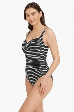 Chamarel Black Chamarel Twist Front Multifit One Piece 8 Chamarel Black Chamarel Twist Front Multifit One Piece