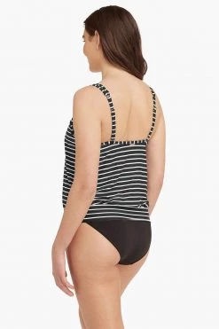 Chamarel Black Chamarel Blouson Multifit Singlet Tops 9 Chamarel Black Chamarel Blouson Multifit Singlet Tops