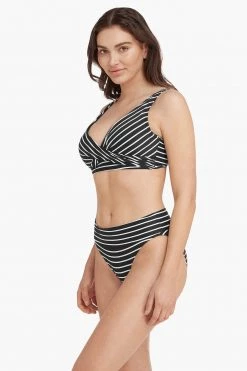 Chamarel Black Tops Chamarel Cross Front Multifit Bra Top