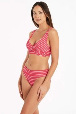 Chamarel Coral Chamarel Cross Front Multifit Bra Top - Final Sale Tops 8 Chamarel Coral Chamarel Cross Front Multifit Bra Top - Final Sale Tops