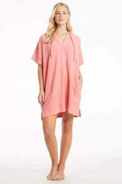 NEW ARRIVALS Surf Poncho