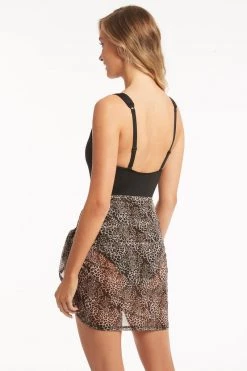 Wildside Short Mesh Wrap NEW ARRIVALS 8 Wildside Short Mesh Wrap NEW ARRIVALS